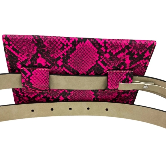 No Boundaries Pink Faux Leather Belt Wallet 80’s Snakeskin Print size 2XL NWT - Picture 4 of 6